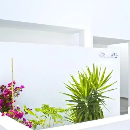 Hébergement de vacances Playa Blanca Sleeps 6 Pool Wifi *