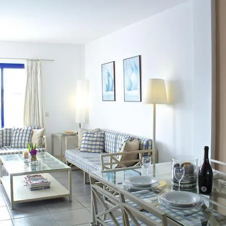 Playa Blanca Sleeps 6 Pool Wifi Hébergement de vacances Playa Blanca (Lanzarote)