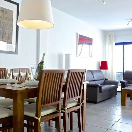 Holiday home Playa Blanca Sleeps 6 Pool Wifi *